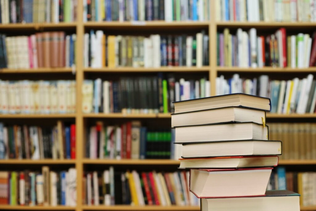 decorative, library shelves